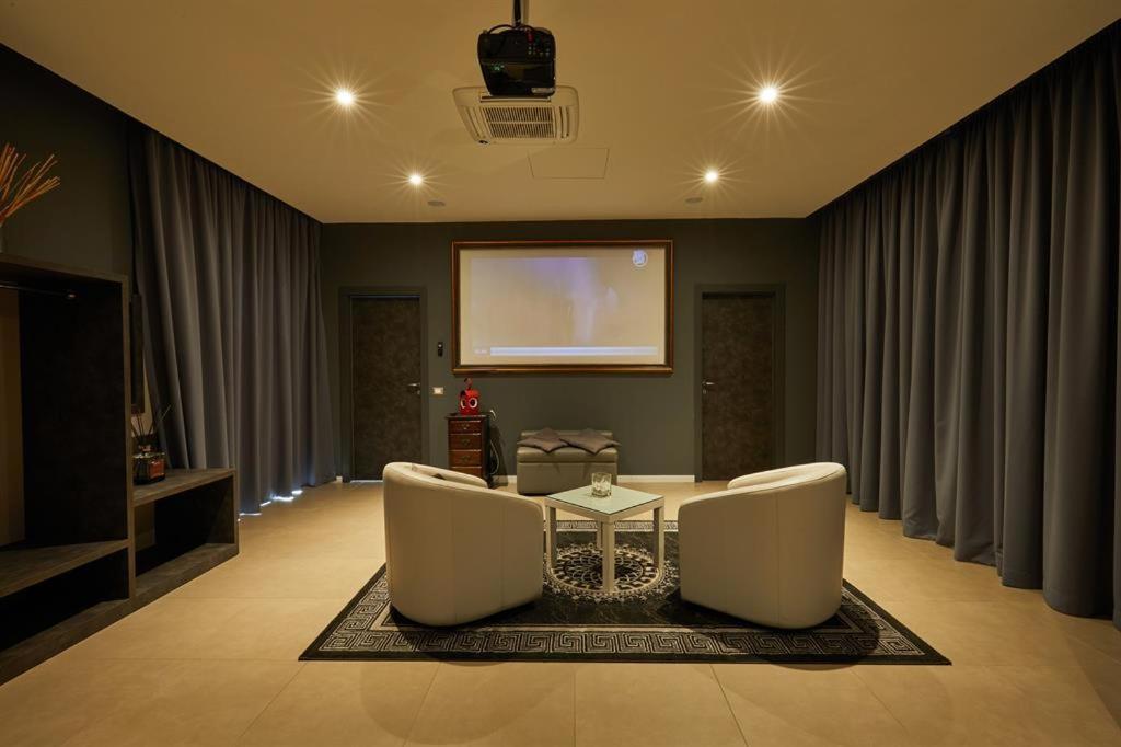 Castelmartini Wellness & Business Hotel Larciano Exterior photo
